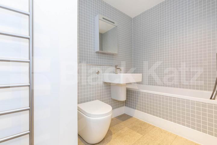 Elegant 2 bedroom 2 bathroom within a warehouse conversion in old street zone 1 Tabernacle Street, Old Street - Shoreditch